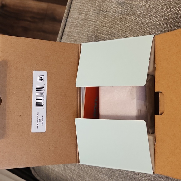 Groove onn small rugged speaker - Picture 2 of 2